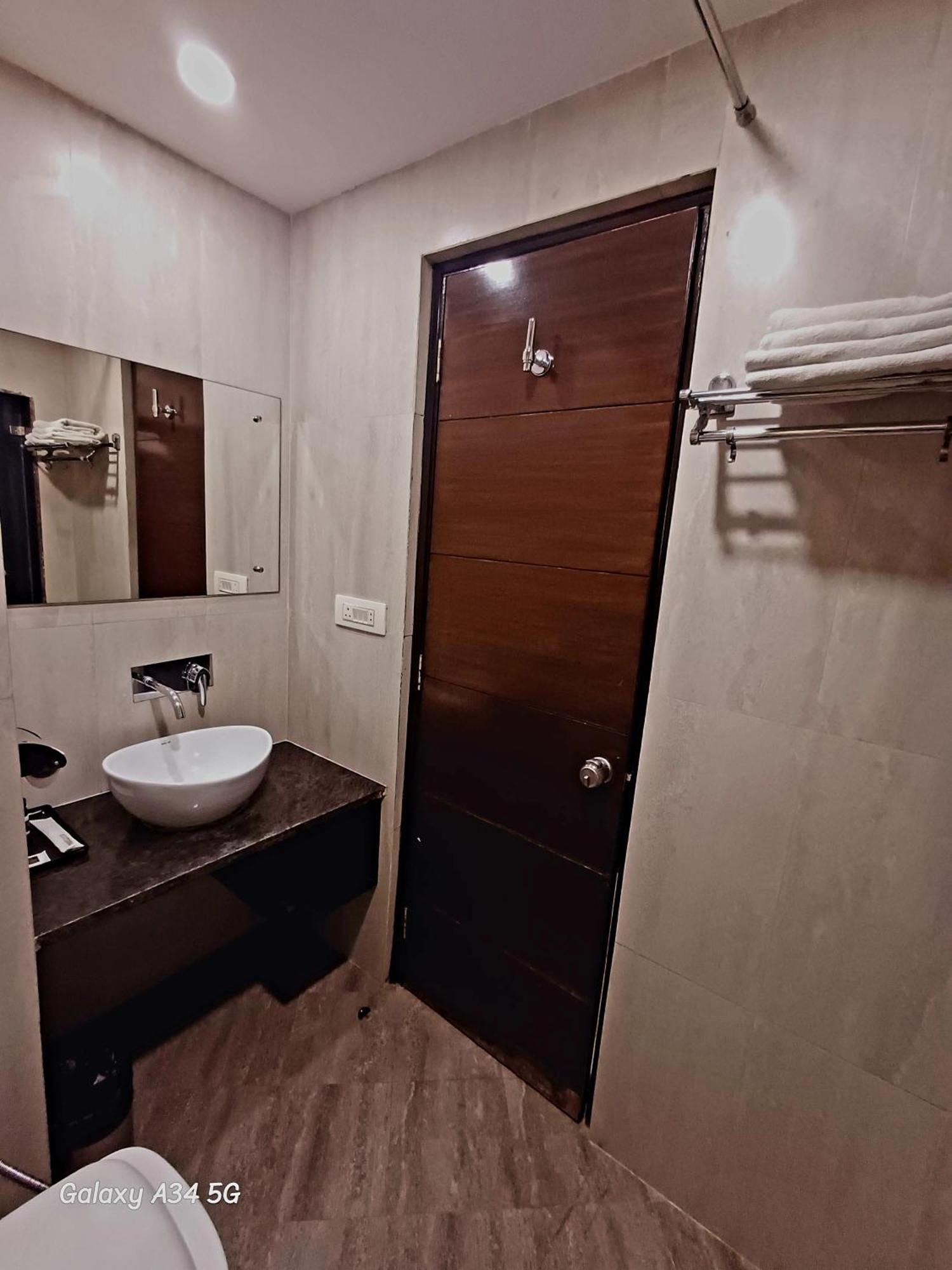 Hotel Suncity Plaza, Sitapura, Džajpur Exteriér fotografie