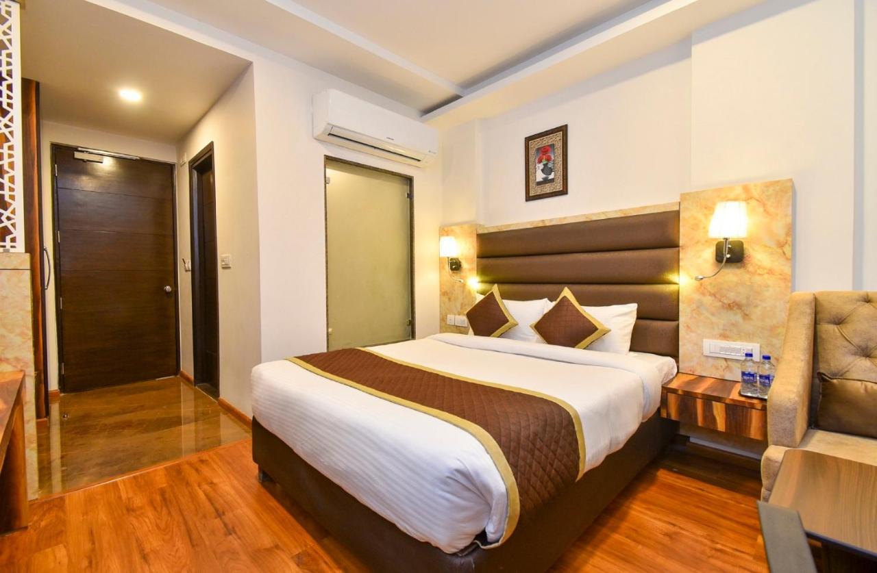 Hotel Suncity Plaza, Sitapura, Džajpur Pokoj fotografie