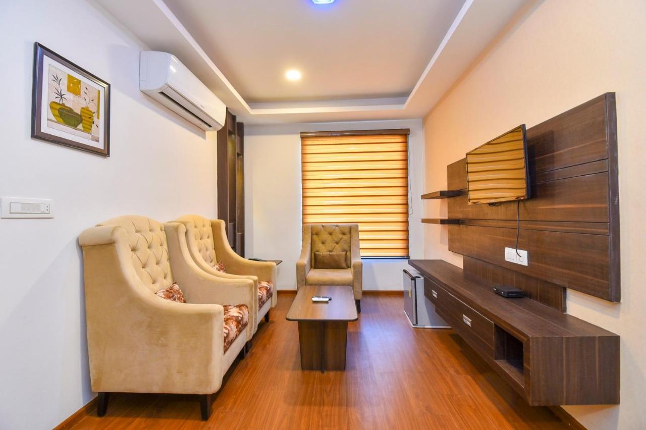Hotel Suncity Plaza, Sitapura, Džajpur Pokoj fotografie