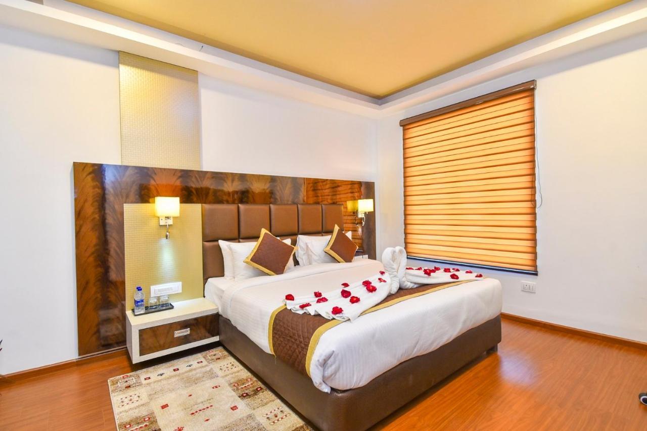 Hotel Suncity Plaza, Sitapura, Džajpur Pokoj fotografie